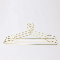 Cintre en métal personnalisé de haute qualité Cintres dorés hautement galvanisés Forme et taille personnalisées pour une utilisation en garde-robe
