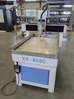 Fresadora CNC para Madera Xunke 1530 ATC 3D de Alta Precisión con Motor de Husillo de 7.5kW y 3 Ejes, 110V/200V/380V, para Madera y Metales Blandos