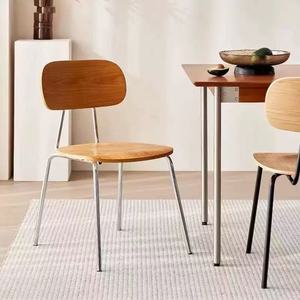 Table à manger ronde en marbre moderne et sophistiquée, résistante aux rayures, idéale pour les cuisines et appartements des familles actives - Product Image 3