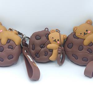 Muestras Gratis - Llaveros Personalizados al por Mayor: Llavero de Silicona con Oso, Colgante 3D de PVC para Bolsos, Llaveros de Niño Baloncestista - Product Image 3