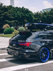 ชุดแต่งคาร์บอนไฟเบอร์สำหรับ Audi RS6 รุ่น RS6 UB สไตล์คาร์บอนไฟเบอร์  ลิ้นหน้า ดิฟฟิวเซอร์ สปอยเลอร์ สเกิร์ตข้าง - Product Image 6