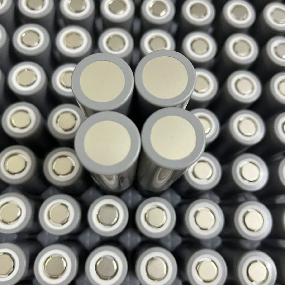 E v E 50E INR21700 Cell 3.6v 15A 3C Battery 5000mAh 3.7v 21700 Cylindrical Lithium Ion Batteries for Bait Boat Battery 20000mAh · image 2