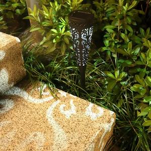 <span class=keywords><strong>Grossiste</strong></span> d'usine Lampes de pelouse à énergie solaire creuse Éclairage de décoration de lumière de pelouse de paysage de jardin extérieur étanche - Product Image 4