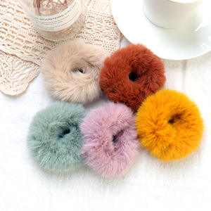 Bphne Teddy <span class=keywords><strong>Faux</strong></span> Fur <span class=keywords><strong>Hair</strong></span> Scrunchies, Zoete Konijn <span class=keywords><strong>Faux</strong></span> Fur Pluizige Bal Pom Pom Scrunchies, konijn Pluizig Haar Band - Product Image 5