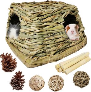 Maison en herbe pour cochon d'Inde avec jouets à mâcher, cachette naturelle pour petit <span class=keywords><strong>lapin</strong></span>, <span class=keywords><strong>cabane</strong></span> en herbe pour petits animaux avec jouets pour <span class=keywords><strong>lapin</strong></span>, hamster, rat - Product Image 1
