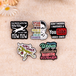 Girl Power Metall-Pins mit englischen Buchstaben, Positives Zitat, Zinklegierung Anstecknadeln, Feministischer Soft-Emaille-Pin - Product Image 2