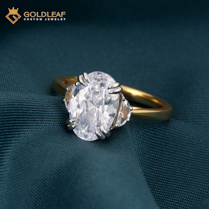 Bague de fiançailles et de mariage en argent 925 plaqué or, sertie de trois moissanites ovales personnalisées, pour femme, cadeau de luxe - Product Image 3