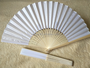Recuerdos Populares para Fiestas de <span class=keywords><strong>Boda</strong></span>, Abanico <span class=keywords><strong>Plegable</strong></span> Portátil Hecho a Mano, Abanico de Papel de Bambú Personalizado para Invitados - Product Image 4