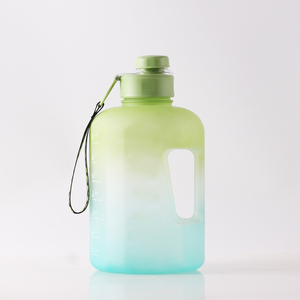 Botella de agua deportiva de gran capacidad, 2,2 L, sin BPA, libre de <span class=keywords><strong>DEHP</strong></span>, para gimnasio - Product Image 4