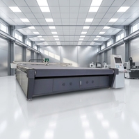 Découpeuse numérique CNC pour échantillons avec table d'alimentation automatique et caméra CCD pour boîtes autocollantes colorées