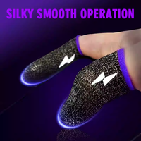 Les manchons de doigts en fibre d'argent ultra-fins et respirants sont antidérapants et absorbent la transpiration, réduisant les erreurs de toucher.