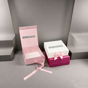 Caja de Regalo de Lujo con Tapa Magnética en Oro Rosa y Rosa Bebé |   Cajas de Cartón Rígido para Souvenirs y Cosméticos con Cinta Decorativa - Product Image 2