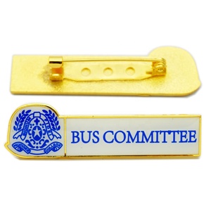 Chine Insigne en métal faisant des écoles personnalisation or travail Badges broche personnel époxy personnalisé employé Id nom Badge personnalisé - Product Image 1