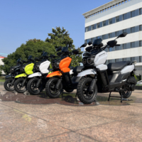 Modèle Populaire Design Soigné Moto TANK 125cc Refroidie par Air Scooter Grande Autonomie Essence Euro5