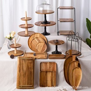 ชุดถาดไม้กระถินณรงค์ทรงกลม แท่นวางเค้กไม้เนื้อแข็ง จานเสิร์ฟขนมหวาน ของตกแต่งโต๊ะงานวันเกิด สีเรโทร สำหรับใช้ในบ้าน - Product Image 1