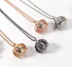 Kalung liontin Foto 4 ajaib, Kalung sayap malaikat mengapung memori, Kalung liontin 4 foto ajaib - Product Image 6