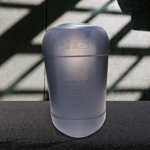 Ácido Fórmico Altamente Concentrado, Solución al 90%, Ácido Orgánico Multiusos para Aplicaciones Industriales y Agrícolas - Product Image 1