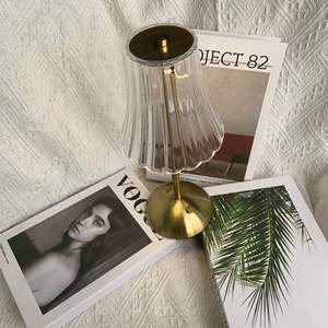 Touch Led Lámparas de escritorio de cristal de lujo Led Luz de noche Lámpara de mesa inalámbrica recargable para sala de estar - Product Image 5