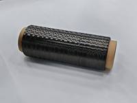 Fil de fibre de carbone haute performance 230GPa 294GPa T300 T700 3K 12K en bobine noire résistant à la chaleur pour le tissage de châssis de drones UAV