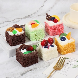 ของเล่นจำลองเค้กฝรั่งเศส ครีมเค้ก PU นุ่ม ขนมหวานปลอม ขนมปังมูส สติ๊กเกอร์ติดตู้เย็น ของตกแต่งหน้าต่าง สำหรับเด็ก 0-24 เดือน - Product Image 1