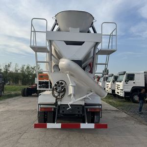 Camion malaxeur à béton Sinotruk Howo neuf, directement de l'usine, 6x4, 371 CV, 10 m³, à vendre - Product Image 4