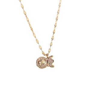 Collar de Moda con Colgante de Cristal, Listo para Exportación, Acero Inoxidable con PVD Dorado, Ligero, para Exhibición en Tiendas - Product Image 1