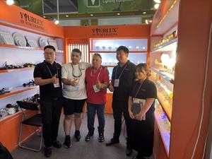 Chất lượng cao <span class=keywords><strong>C9</strong></span> Candle Shape đầy màu sắc ánh sáng màu đỏ vàng Edison đèn chiếu sáng LED bóng đèn dây tóc - Product Image 5