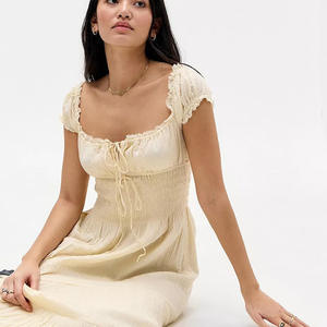 Vestido Midi Australiano Blanco de Estilo Francés con Cuello Cuadrado, Manga Abullonada, Línea A, Transpirable y con Cordón Ajustable, Ideal para Vacaciones, ODM - Product Image 4