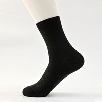 5 paires de chaussettes en coton de bambou en boîte, non toxiques, de haute qualité, vente en gros, personnalisées, chaudes, absorbant la transpiration, chaussettes en bambou pour hommes