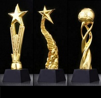 Trophée en cristal de résine avec base noire et couronne d'étoiles dorées, design dernier cri, pour les récompenses sportives et les prix d'entreprise