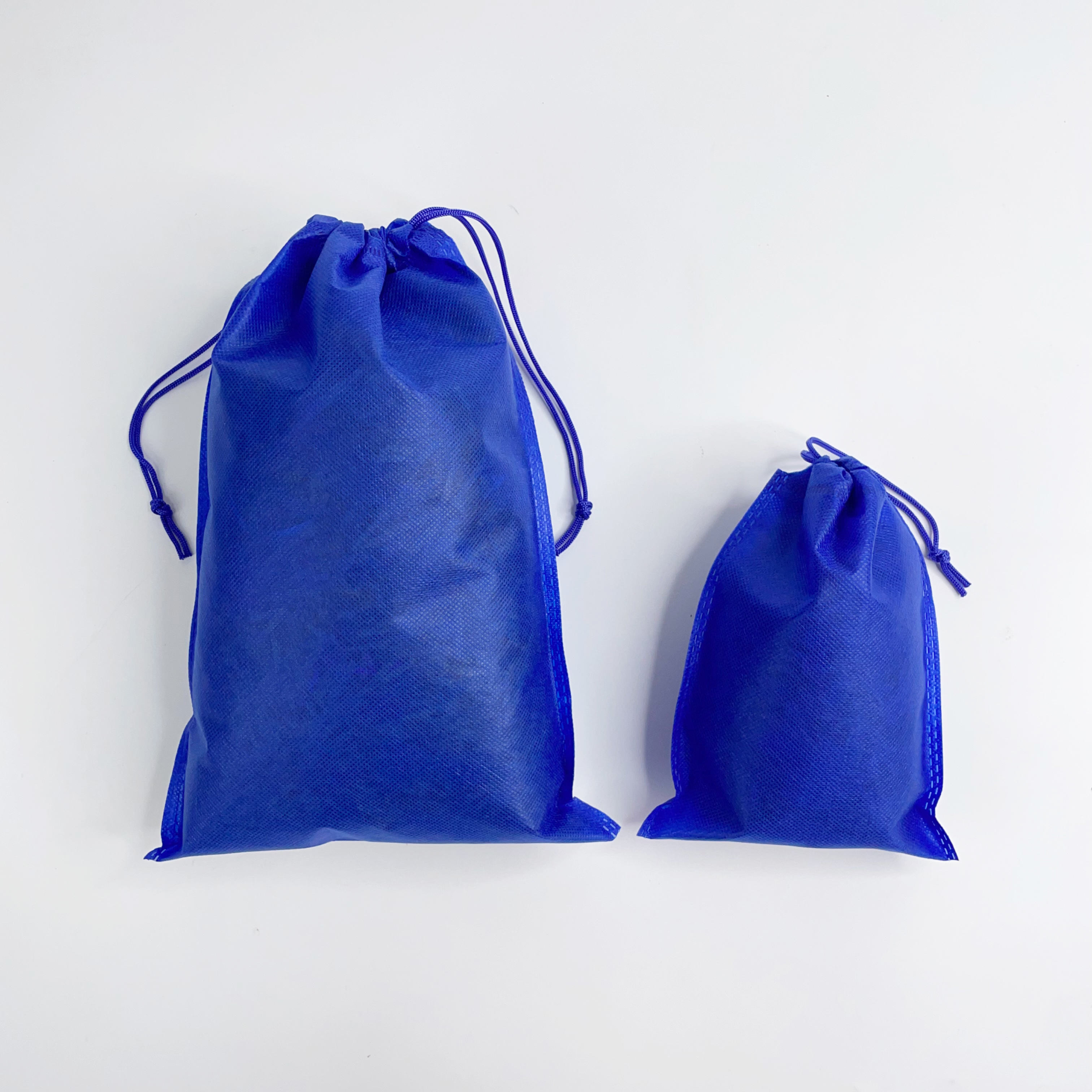 สีน้ำเงินรอยัล