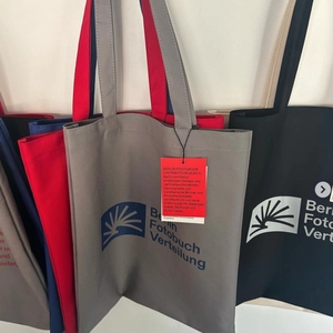 Factory Direct Customized shopping bagTrade Show Promotional Custom tote bag Eco Friendly Laminated travel Bag - Product Image 6