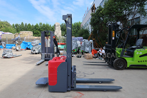 מלגזות תעשייתיות של HuanSheng, הפעלה בעמידה, 1.5 טון, 1500 ק\\\"ג, מלגזה כבדה, מלגזה חשמלית 48 וולט - Product Image 6