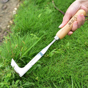 Garden Crack Weeder Grieta Herramienta <span class=keywords><strong>de</strong></span> deshierbe Mango Cortacésped <span class=keywords><strong>manual</strong></span> <span class=keywords><strong>de</strong></span> acero inoxidable Hoz <span class=keywords><strong>de</strong></span> deshierbe en forma <span class=keywords><strong>de</strong></span> L para patio <span class=keywords><strong>de</strong></span> césped - Product Image 4