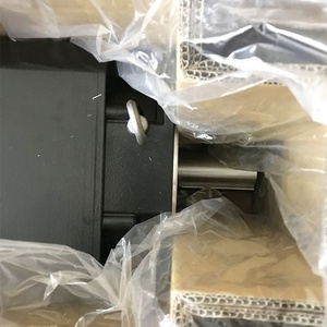 A06B-2411-B550 # Accesorios para Sistema de Máquina FANUC 0R02, Motor Original Nuevo con Garantía de un Año - Product Image 1