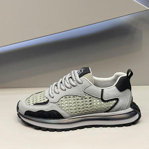 Zapatillas de Running Elásticas de Suela Blanda Ultrafinas de Alta Gama 2025, Malla Genuina Cómoda para Senderismo al Aire Libre en Otoño - Product Image 3
