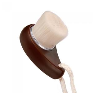 Pennello per la pulizia del viso con pori d'acqua - Product Image 1