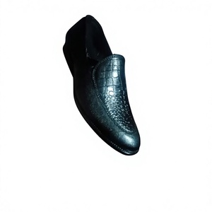 Chaussures en cuir véritable personnalisées pour hommes BS International BI-01 – Écologiques, légères, confortables et élégantes pour occasions formelles - Product Image 4