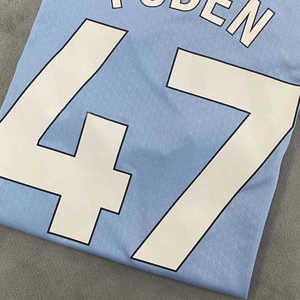 Op maat gemaakte voetbalshirts Groothandel voetbalshirts Gepersonaliseerde sportshirts Trainingssets Competitiekleding Teamkleding - Product Image 1