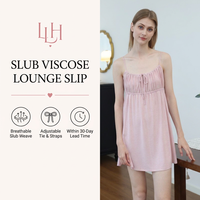 Robe de Nuit Femme en Viscose Slub Teinte Écologiquement, Bretelles Fines, Poitrine Froncée, Qualité Supérieure, Faible MOQ, Idéale pour Hôtels, Spas et Sommeil