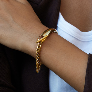 Bracelet chaîne asymétrique en or 18 carats pour femme avec fermoir OT, bijou à porter au quotidien - Product Image 3