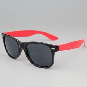 Bán buôn New kính mát đến 2024 đầy màu sắc mang nhãn hiệu người nổi tiếng Retro Kính mát cổ điển men's Custom Logo Red Sun Kính - Product Image 2