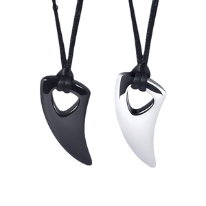 Collier de loup en acier inoxydable, colliers assortis pour Couples, ensemble pour lui/elle, pendentif en dents de loup en argent noir, chaîne réglable - Product Image 4