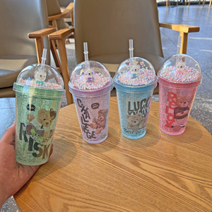 Vaso de sublimación con tema de oso de 40oz con pajita Fiesta infantil Oso de fresa favorito Tazas aisladas de plástico Logotipo personalizable - Product Image 5