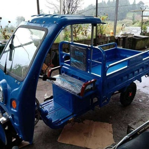 Moto à 3 roues la plus vendue de l'usine chinoise, 250cc à bas prix avec pare-brise avant et toit pour passager - Product Image 3