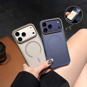 Funda Acrílica Minimalista en Tono Oscuro con Efecto Arena, Compatible con iPhone 15 16 17 PM, Marco de Color Leche para Cable, Protección para 13/14 - Product Image 2