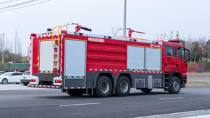 Camion de pompiers multifonctionnel HOWO à mousse et poudre sèche pour la lutte contre les incendies chimiques industriels et les opérations de sauvetage d'urgence - Product Image 6
