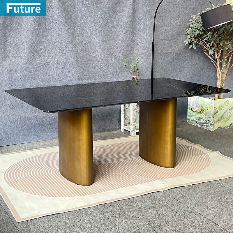 หินอ่อนมาร์คิวลิน่าสีดำ