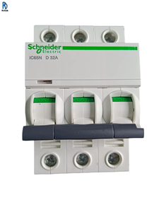 Interruptor de Circuito en Miniatura IC65N 3P D 32A, Dispositivo de Protección Contra Sobrecarga y Cortocircuito, Bajo Voltaje, Componente Eléctrico - Product Image 1