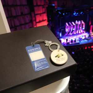 <span class=keywords><strong>NFC</strong></span> Mini 30Mm Không Thấm Nước Điện Thoại Thông Minh Rfid Mã QR <span class=keywords><strong>Epoxy</strong></span> Tag <span class=keywords><strong>13.56Mhz</strong></span> Thanh Toán Kiểm Soát Truy Cập Cho Khách Sạn Sử Dụng - Product Image 2